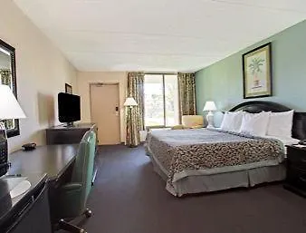 Days Inn By Wyndham Orlando Airport Florida Mall Williamsburg Hotel