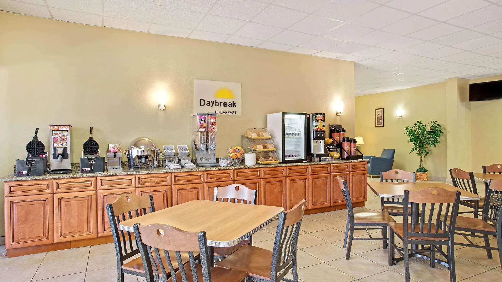 ** Hotel Days Inn By Wyndham Orlando Airport Florida Mall Williamsburg United States