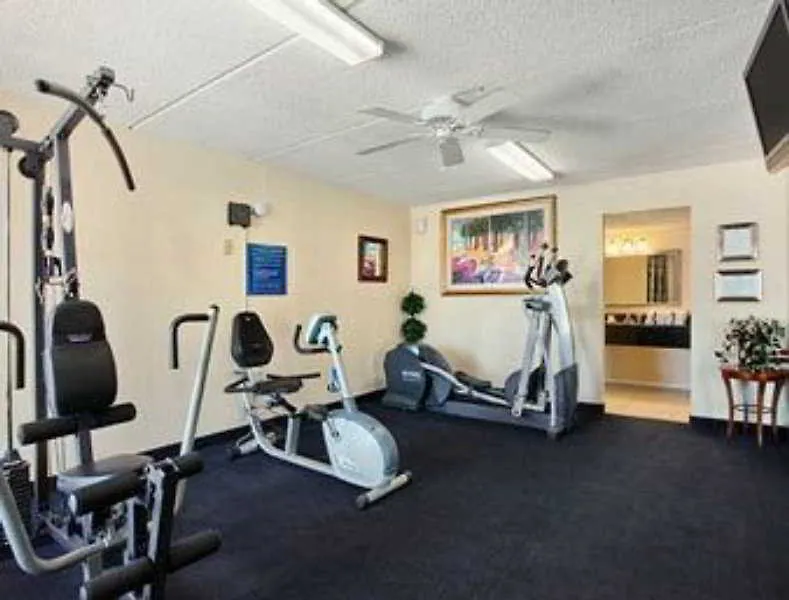 Days Inn By Wyndham Orlando Airport Florida Mall Williamsburg Hotel