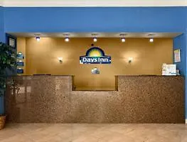 Hotel Days Inn By Wyndham Orlando Airport Florida Mall Williamsburg